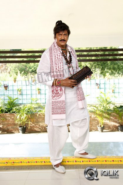 Pandavulu Pandavulu Tummeda